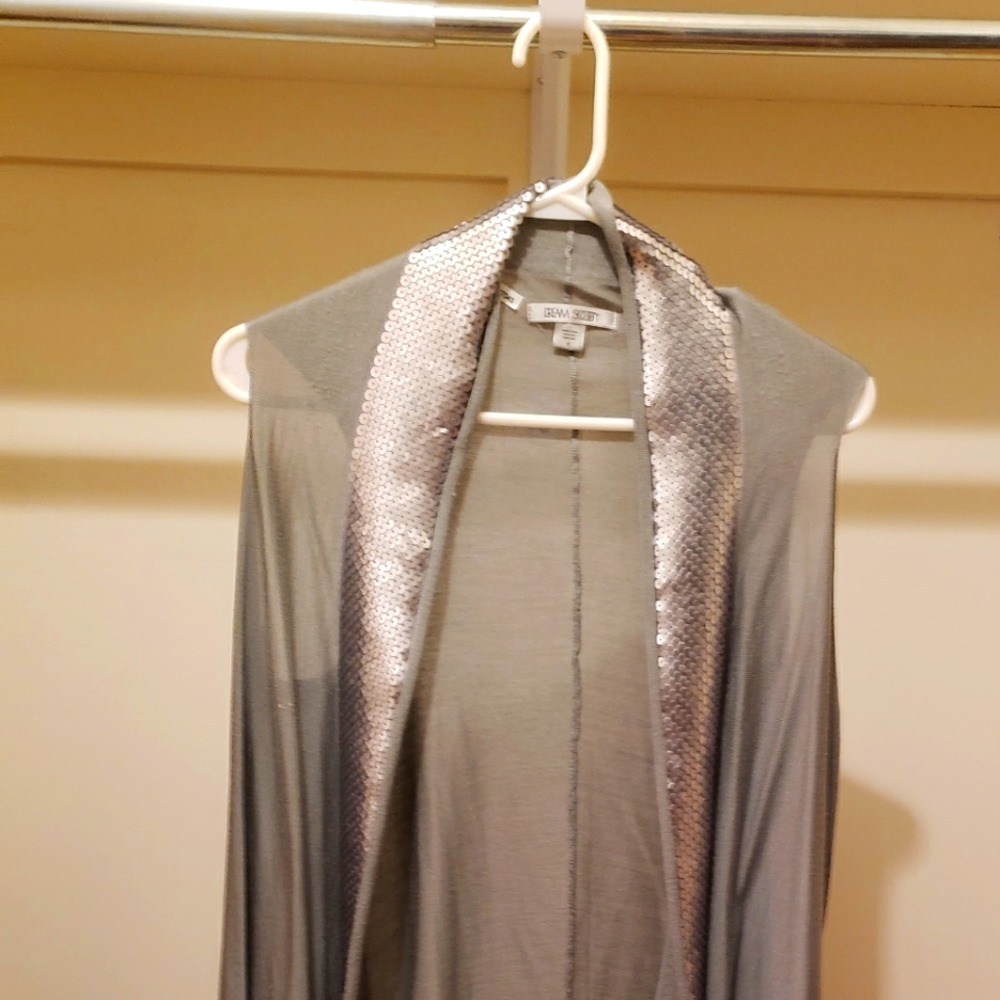 Vest Asymmetrical design